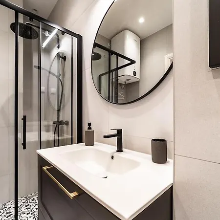 Exclusive In Center Free Parking