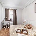 Exclusive In Center Free Parking Apartamento